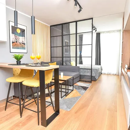 Bee One Apartment